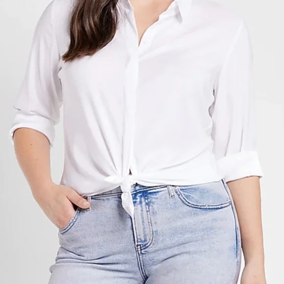 Express Mid Rise Blue Tinted Boyfriend Jeans Brand New With Tag 🏷 - Picture 3 of 16